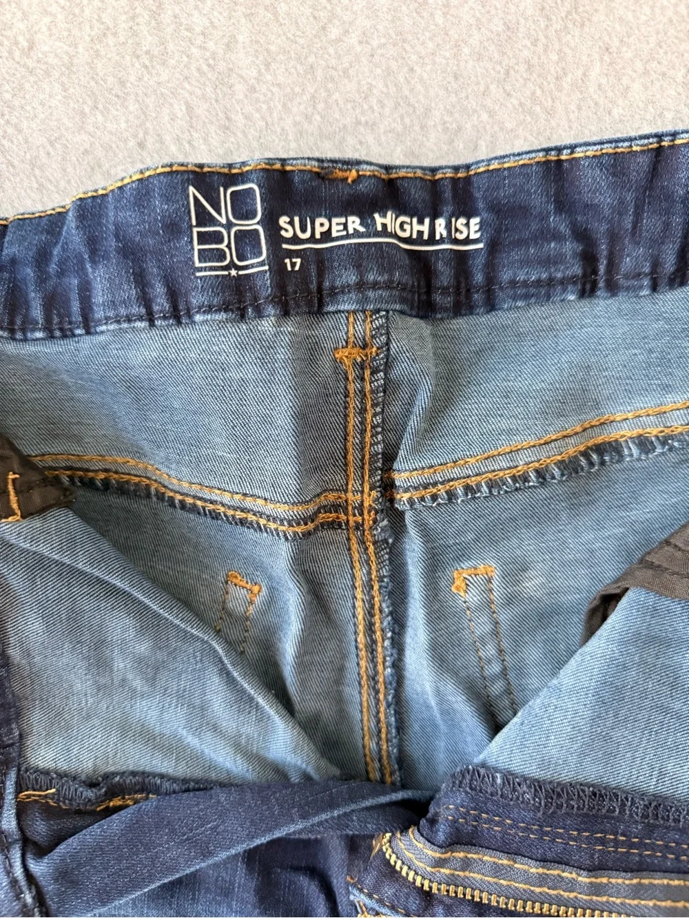 NOBO No Boundaries Super High Rise Skinny Jeans Sz 17 Dark Wash Worn 1x